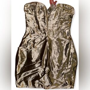 Lipsy London sweetheart gold dress new with tag size 10 with removable straps